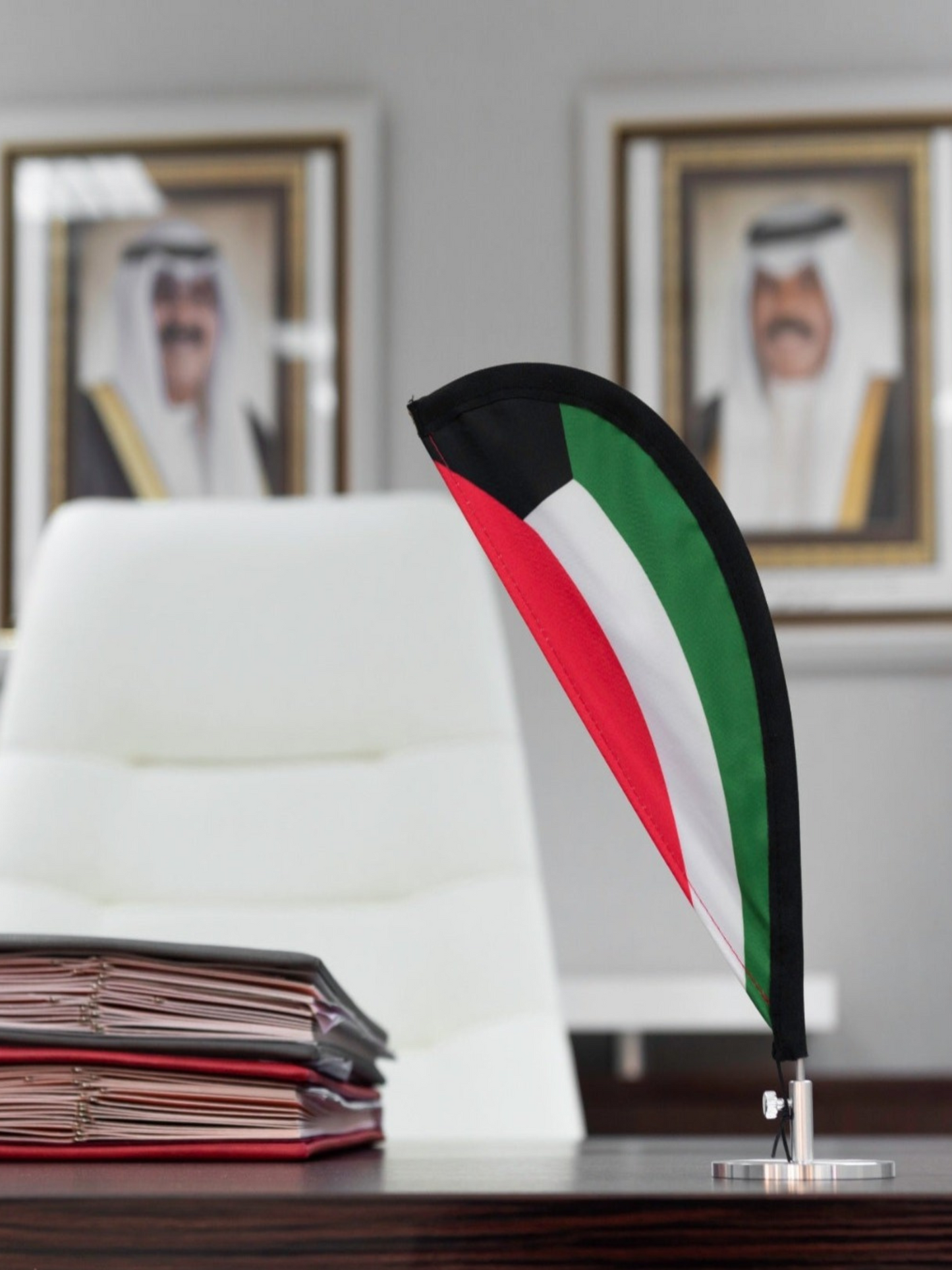 علم الكويت للمكتب 